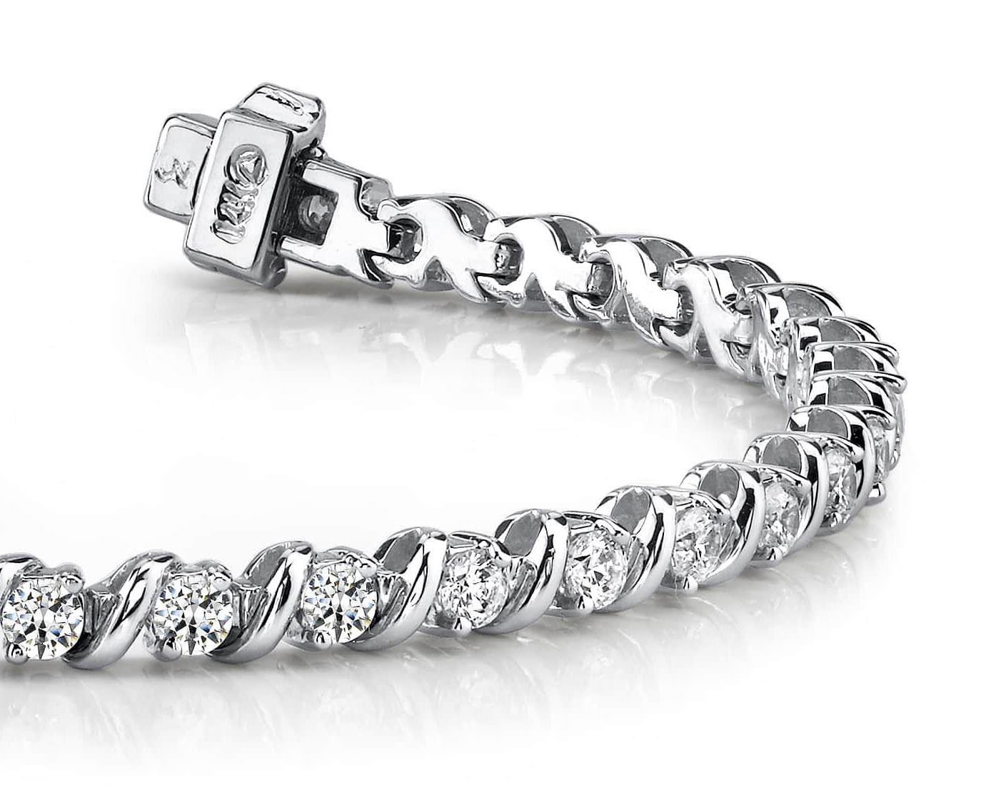 Wavy Hood Link Diamond Tennis Bracelet