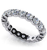3-Stone Engagement Rings
