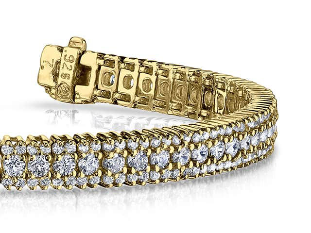 Flashy Prong Set Diamond Bracelet Available In Gold Or Platinum